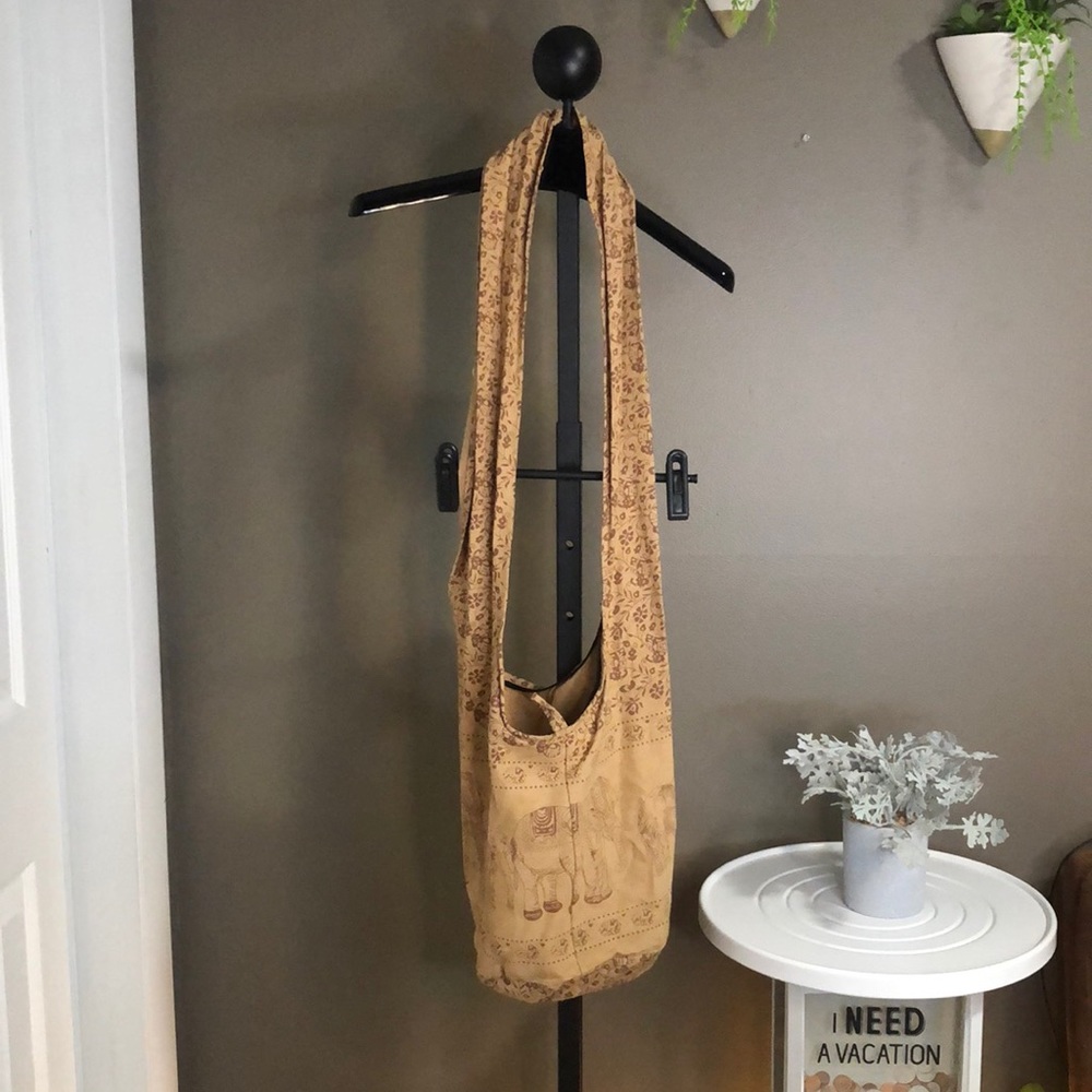 Crossbody bag (cloth)
